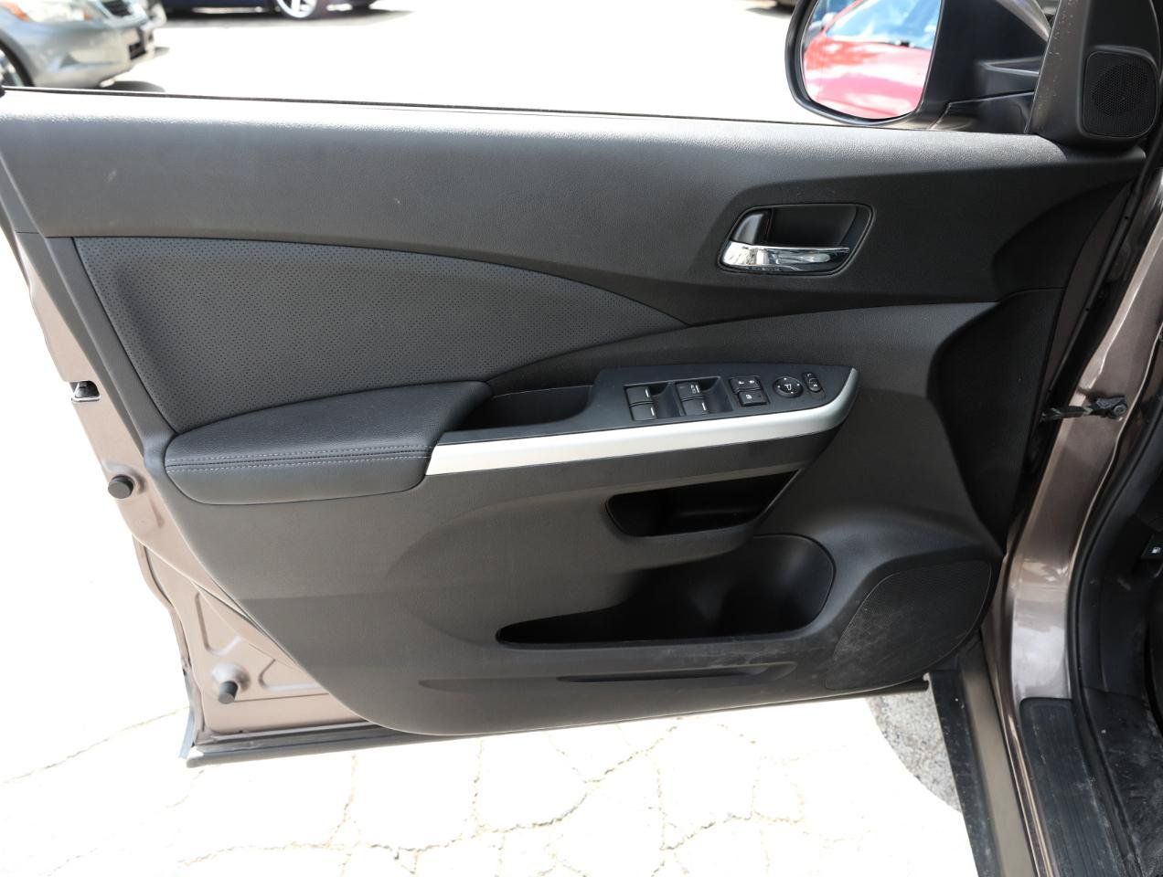 Used 2015 Honda CR-V EX-L image 16