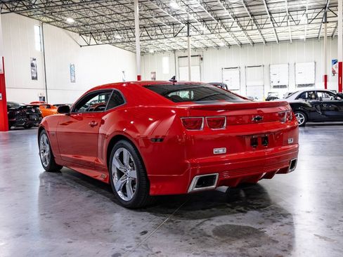 Used 2010 Chevrolet Camaro SS w/ RS Package RWD image 3