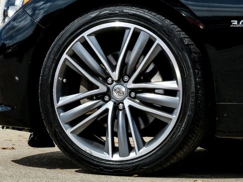 Used 2016 INFINITI Q50 3.0t Premium w/ Driver Assistance Package image 55