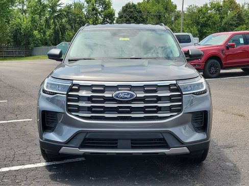 New 2026 Ford Explorer Active AWD/4WD image 2