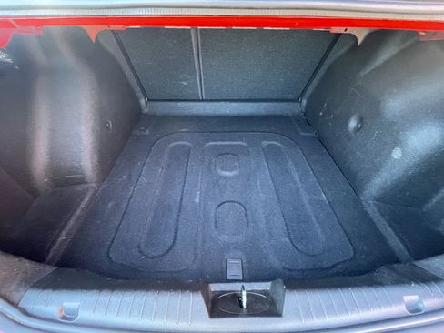 Used 2014 Chevrolet Cruze LS image 10