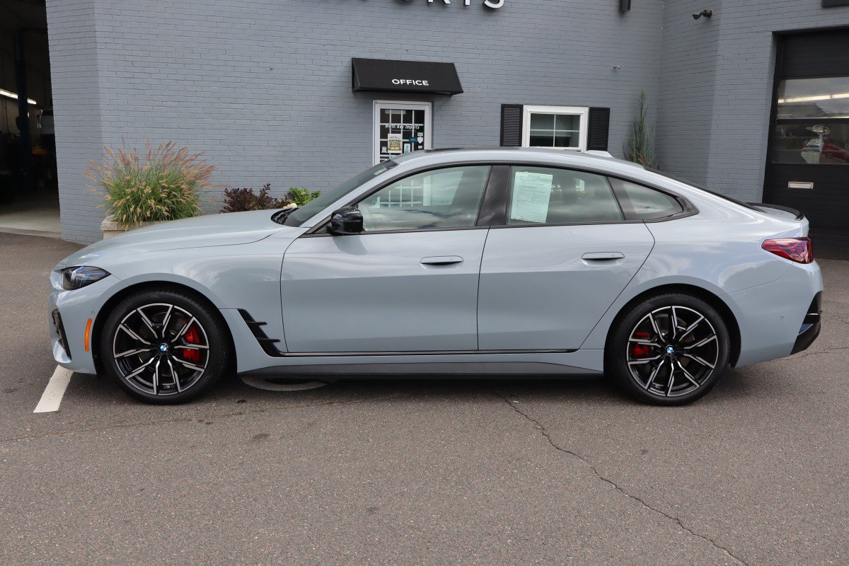 Used 2025 BMW i4 xDrive40i AWD/4WD image 9