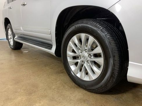 Used 2014 Lexus GX 460 w/ Premium Package AWD/4WD image 6