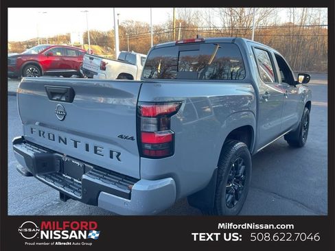 Used 2026 Nissan Frontier SV w/ All-Weather Content Package AWD/4WD image 2