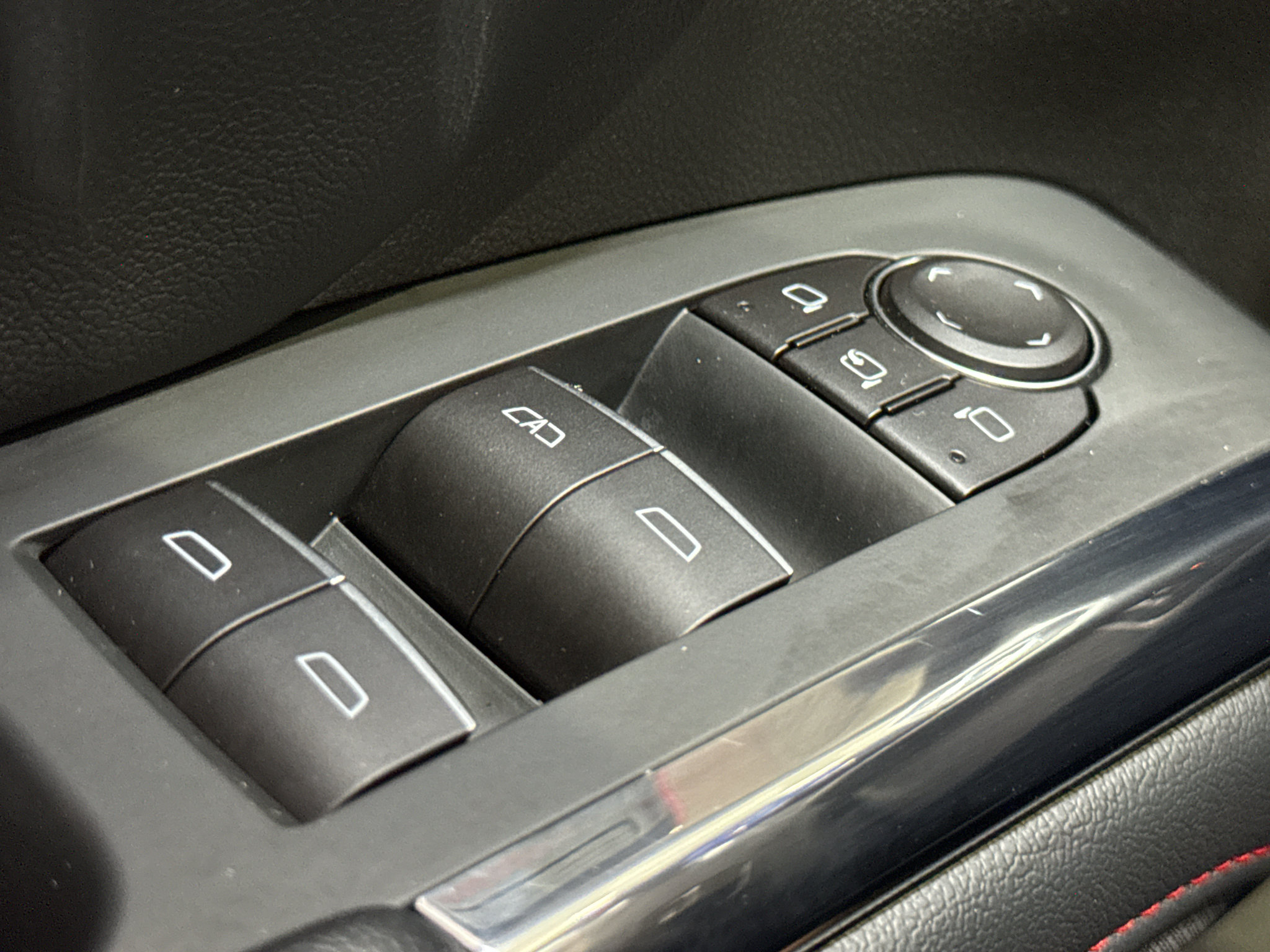 Used 2026 Chevrolet Traverse RS AWD/4WD image 36