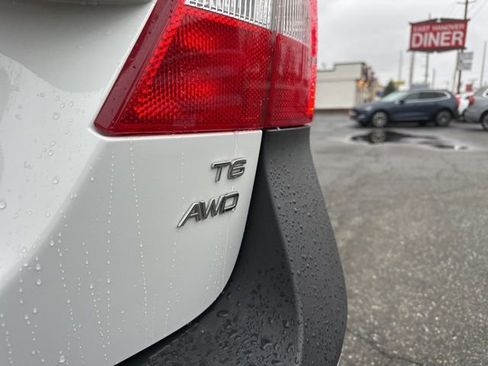 Used 2010 Volvo XC70 T6 AWD/4WD image 34