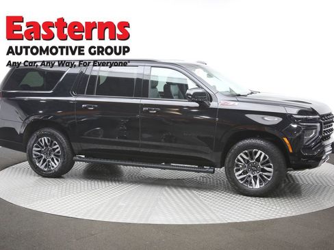 Used 2025 Chevrolet Suburban Z71 image 50