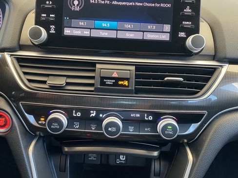 Used 2018 Honda Accord Sport image 45