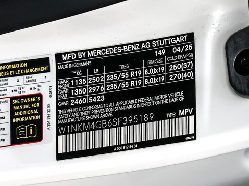 Certified 2025 Mercedes-Benz GLC 300 image 25