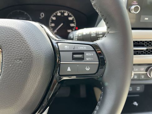 New 2026 Honda HR-V EX-L image 23