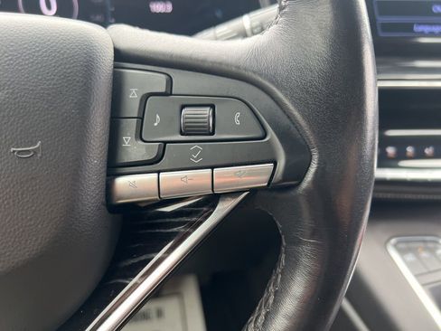 Used 2023 Cadillac Escalade ESV Sport image 17