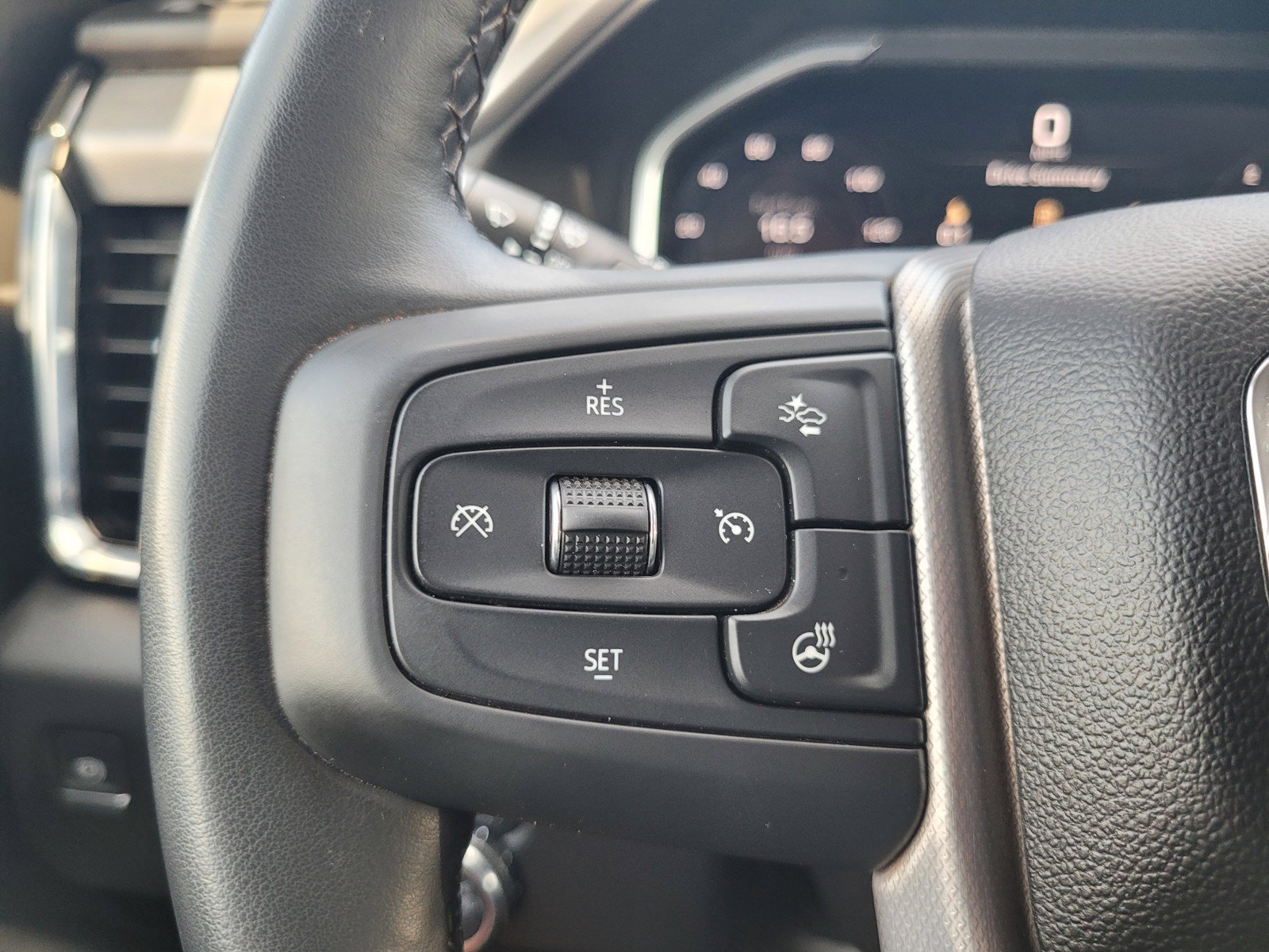 Used 2024 GMC Sierra 3500 Denali AWD/4WD image 25