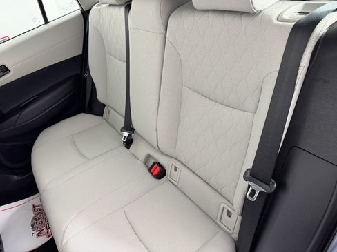 Used 2024 Toyota Corolla Cross L image 31