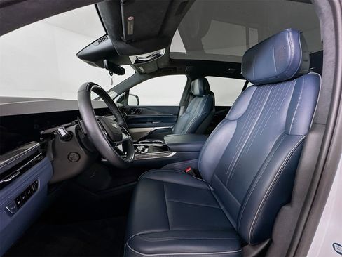 Used 2025 Cadillac Escalade IQ Sport 2 w/ LPO, ONYX Package image 23