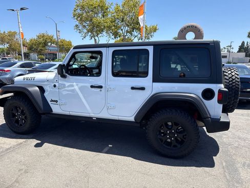 Used 2021 Jeep Wrangler Unlimited Sport AWD/4WD image 20