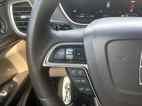 Used 2020 Lincoln Nautilus Reserve AWD/4WD image 24