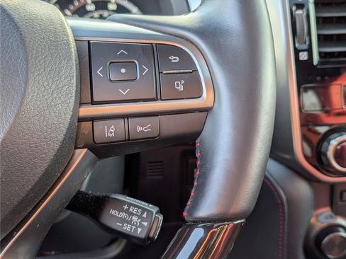 Used 2023 Lexus GX 460 Premium w/ Premium Package image 25