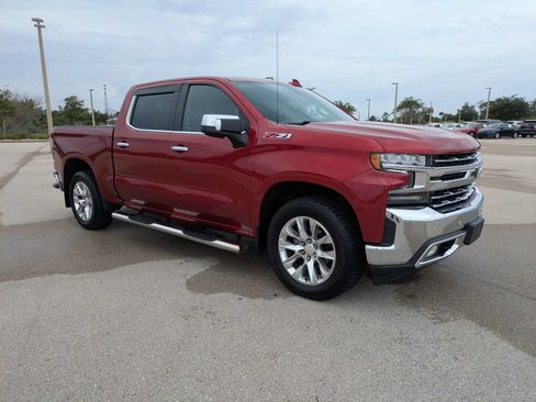 Used 2022 Chevrolet Silverado 1500 LTZ w/ Technology Package AWD/4WD image 2