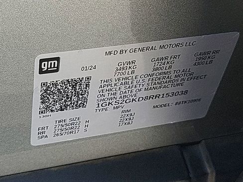 Used 2024 GMC Yukon XL SLT w/ SLT Luxury Package image 34