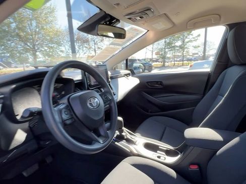 Used 2023 Toyota Corolla LE image 33