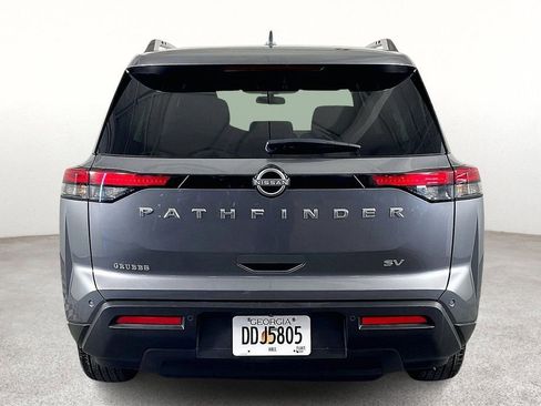 Used 2024 Nissan Pathfinder SV image 6