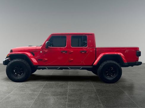 Used 2020 Jeep Gladiator Overland image 4