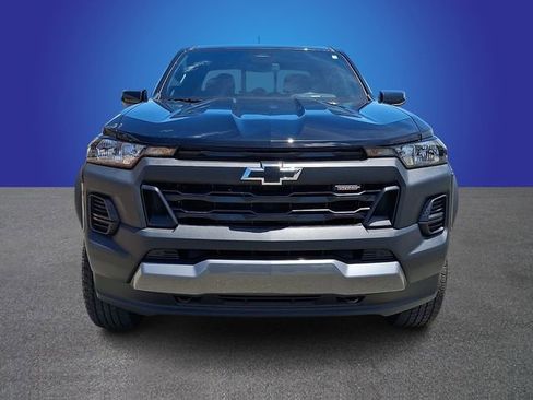 Used 2026 Chevrolet Colorado Trail Boss AWD/4WD image 2