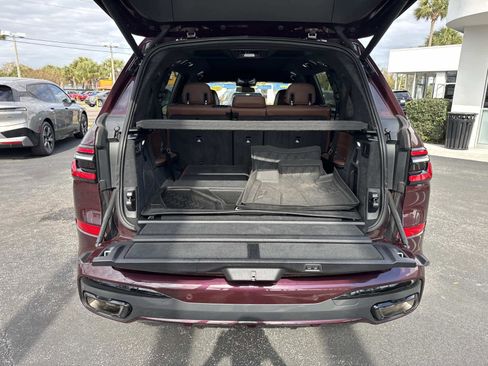 Certified 2023 BMW X7 xDrive40i w/ M Sport Package image 11