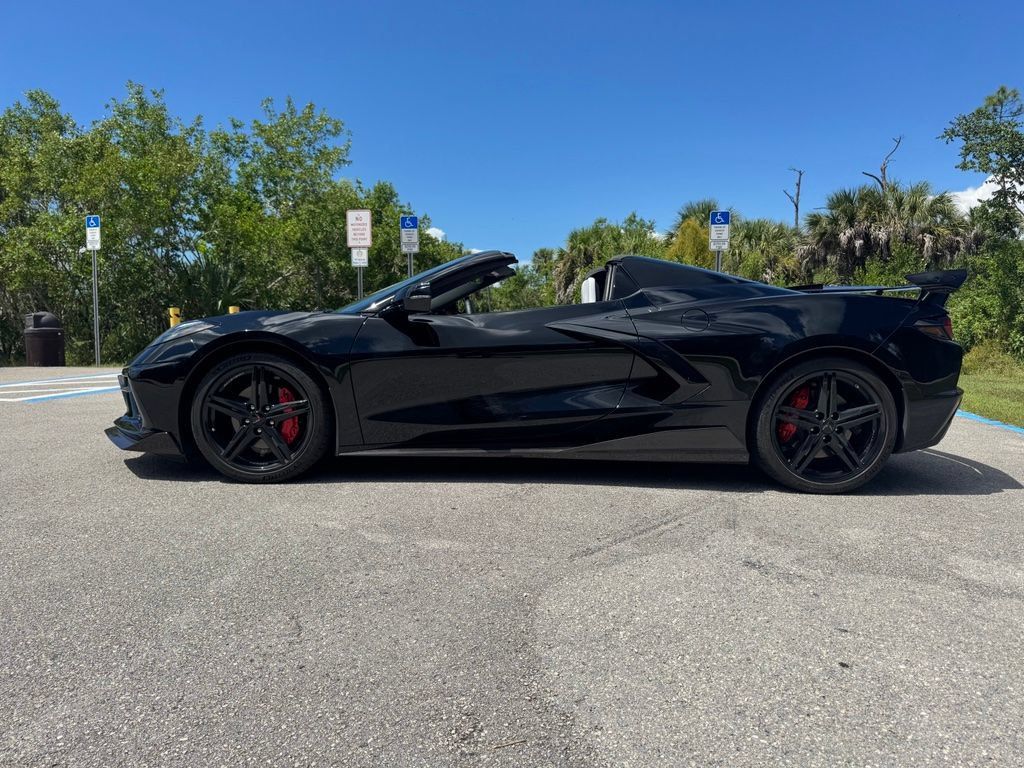 Used 2026 Chevrolet Corvette Stingray Convertible w/ 1LT RWD image 13