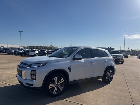 Used 2024 Mitsubishi Outlander Sport ES image 8