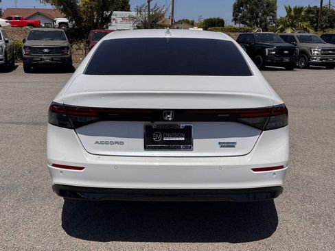 Used 2024 Honda Accord Touring image 11