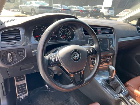 Used 2017 Volkswagen Golf Alltrack SEL image 26