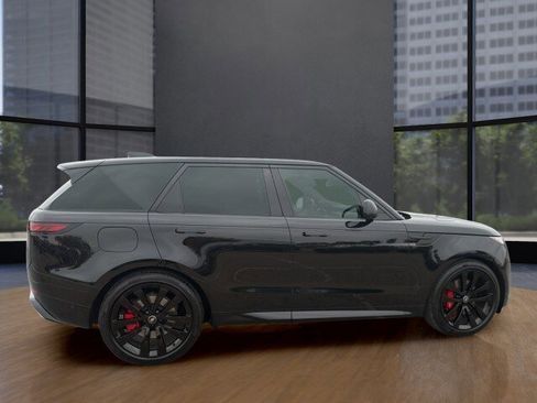 Used 2025 Land Rover Range Rover Sport Dynamic SE AWD/4WD image 17