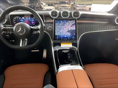 Used 2026 Mercedes-Benz GLC 300 4MATIC image 5