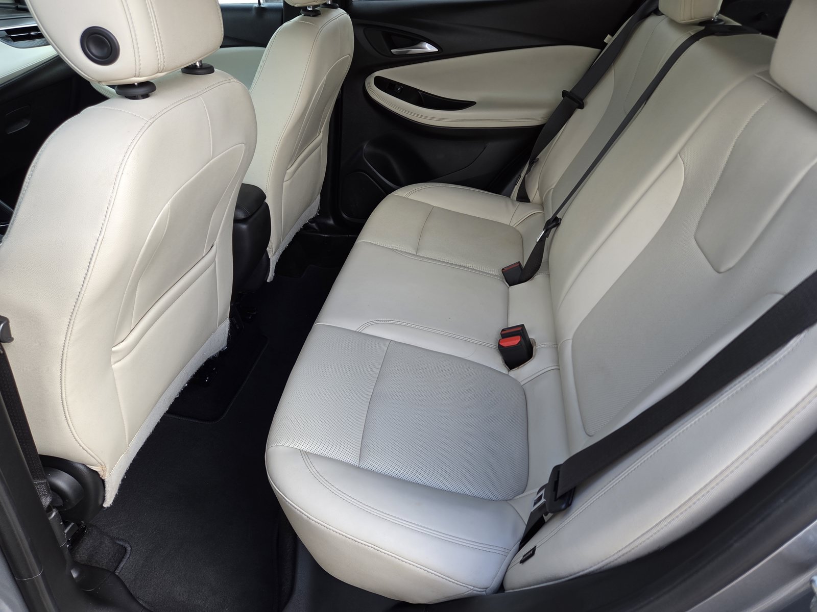 Used 2025 Buick Encore GX Sport Touring w/ Experience Buick Package FWD image 24