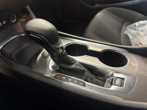 Used 2022 Chevrolet Malibu LT FWD image 29