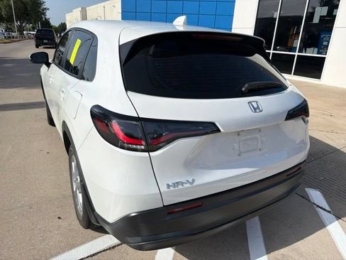 Used 2024 Honda HR-V LX image 7