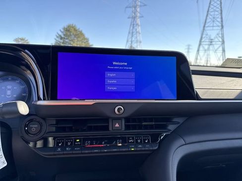 New 2026 Toyota Crown Platinum image 15