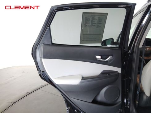 Used 2022 Hyundai Kona Limited image 28