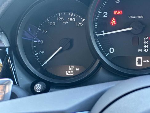 New 2026 Porsche Macan image 27