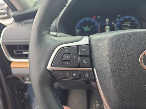 Used 2024 Toyota Grand Highlander Limited image 23