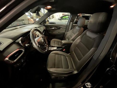 Used 2023 Chevrolet TrailBlazer RS image 4
