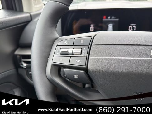 New 2026 Kia Sportage LX AWD/4WD image 32