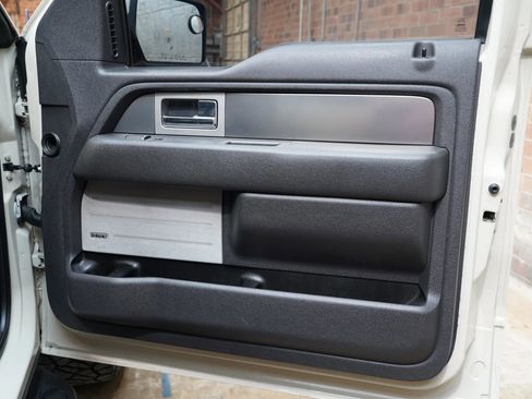 Used 2013 Ford F150 Raptor w/ Luxury Equipment Group image 50