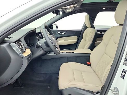 New 2026 Volvo XC60 B5 Plus w/ Protection Package Premier image 21