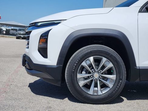 New 2027 Chevrolet Equinox LT FWD image 5