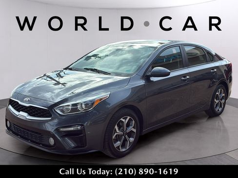 Used 2021 Kia Forte LXS FWD image 14
