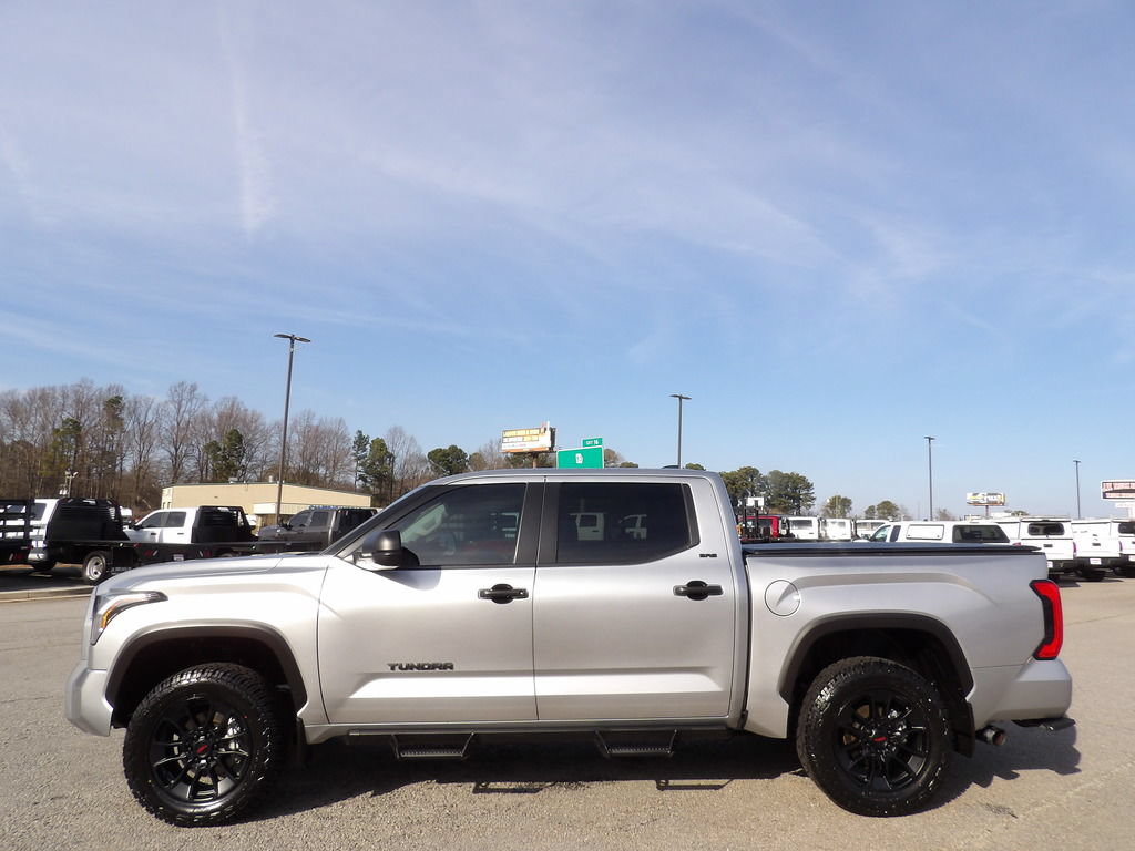 Used 2024 Toyota Tundra SR5 AWD/4WD image 63