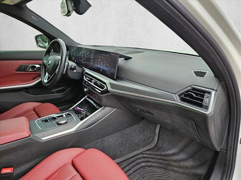Used 2024 BMW 330i Sedan w/ Premium Package image 15