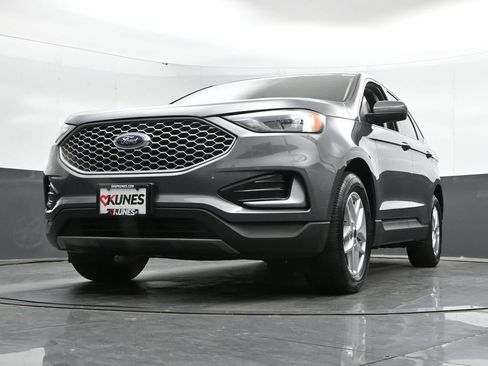 Used 2024 Ford Edge SEL AWD/4WD image 42